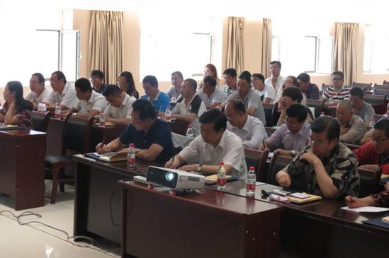 加強(qiáng)業(yè)務(wù)培訓(xùn)，提升工作能力